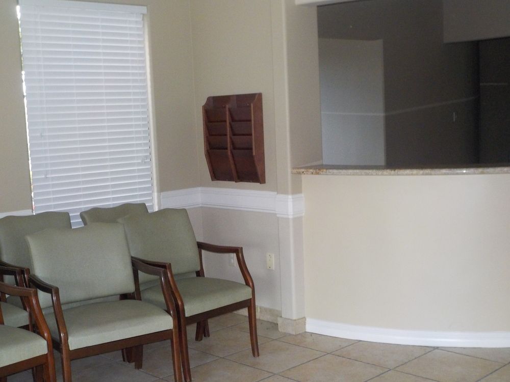 Tejon Plaza: 1601 Alton Gloor , Brownsville, TX 78526